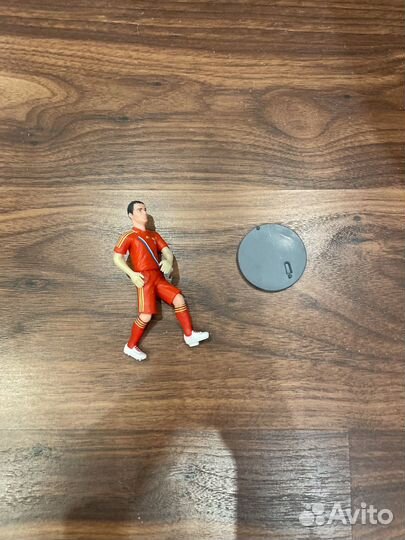 Фигурка Романа Широкова на подставке