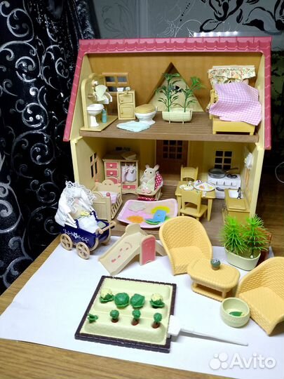 Sylvanian families дом с мебелью