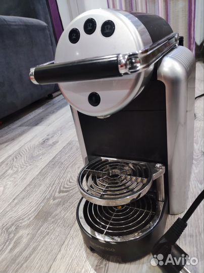 Кофемашина капсульная Nespresso