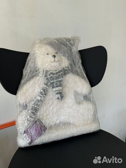 Медведь новогодний