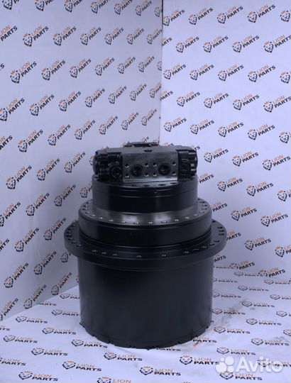 Редуктор с гидромотором John deere E230