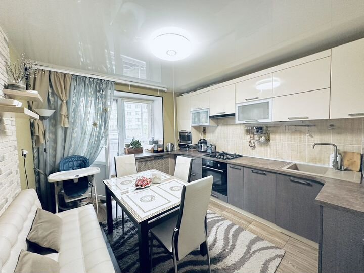 3-к. квартира, 94,2 м², 2/10 эт.