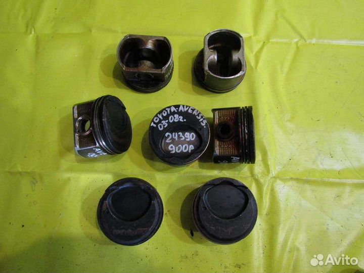 Поршень Toyota Avensis 03-08г 24390