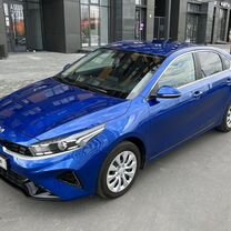 Kia Cerato 2.0 AT, 2022, 33 000 км, с пробегом, цена 2 570 000 руб.