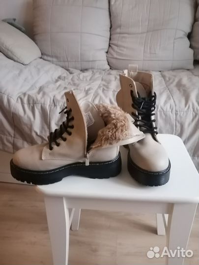 Ботинки женские зимние 38 размера новые