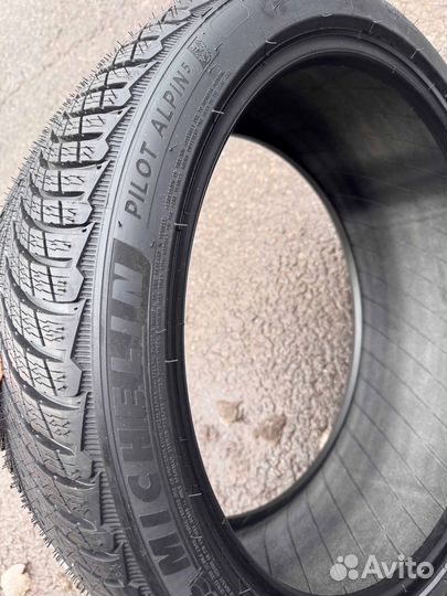 Michelin Pilot Alpin PA5 265/35 R21 101V