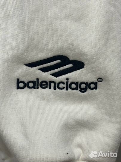 В наличии Balenciaga Paris Soccer White Zip Hoodie