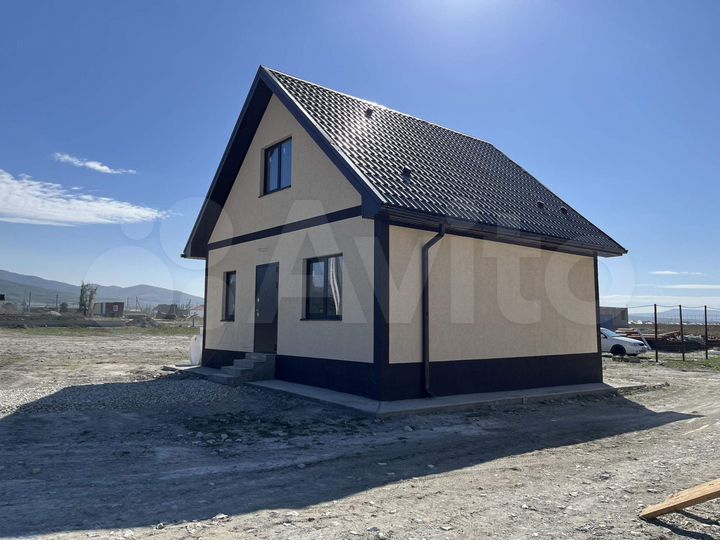 Дом 84 м² на участке 4 сот.