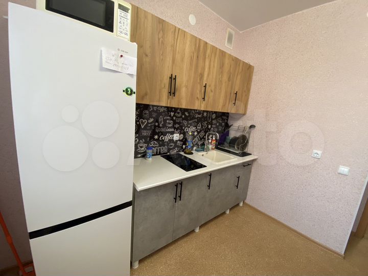 2-к. квартира, 48 м², 1/3 эт.