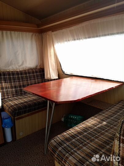 Прицеп-дача Chateau, 1979