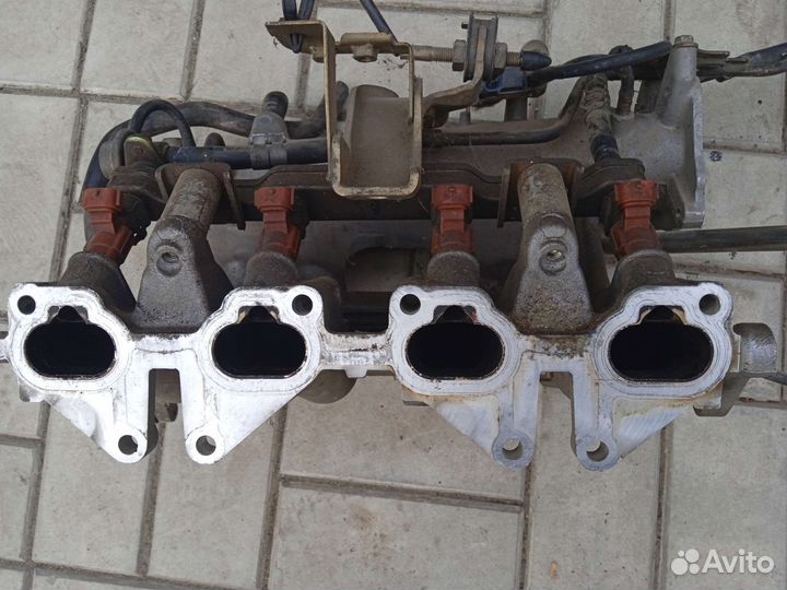 Впускной коллектор ниссан