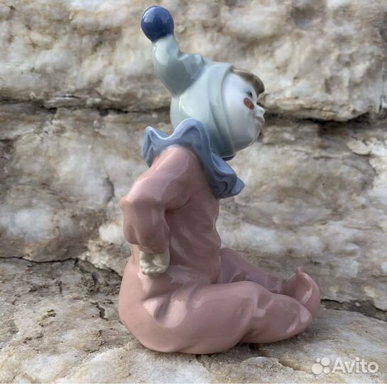 Фарфоровая статуэтка Nao Lladro