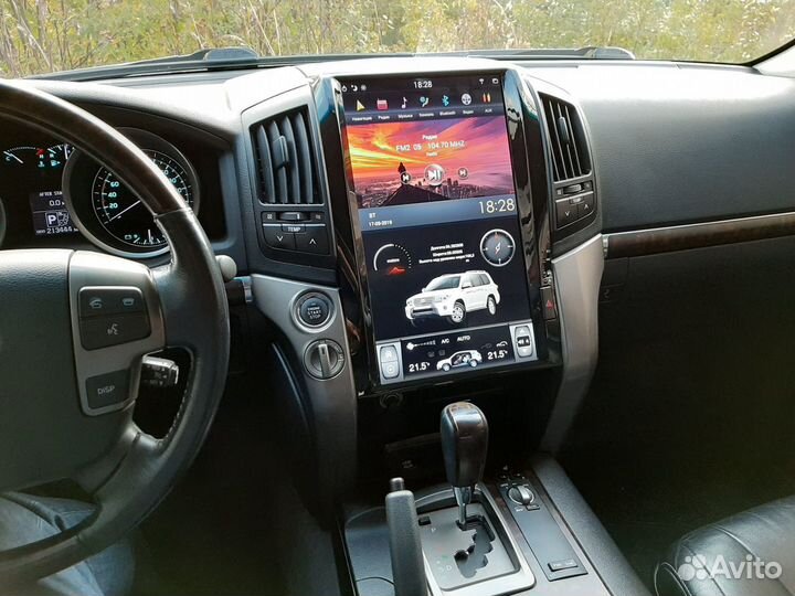 Кредит Tesla для Toyota Land Cruiser 200 2007-2015