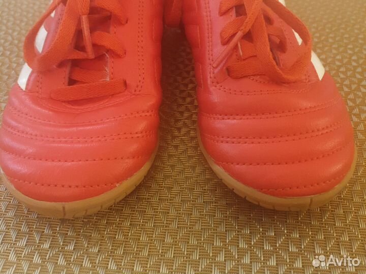 Бутсы- Футзалки 31 размер, Adidas оригинал
