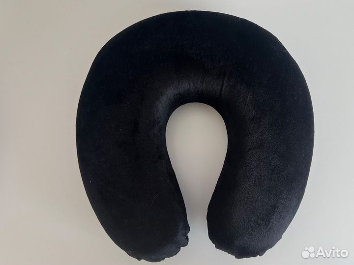 Подушка для шеи в самолет