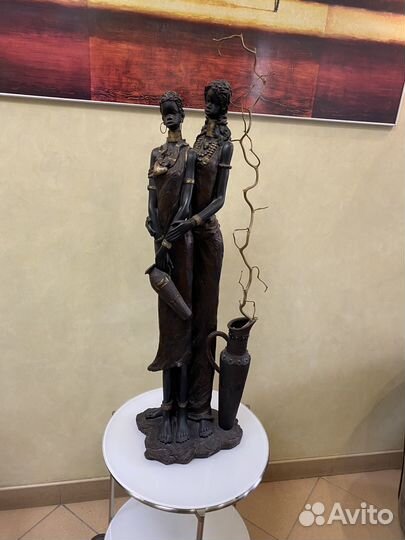 Интерьерная статуэтка