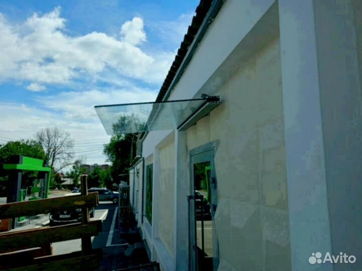 Козырек из стекла