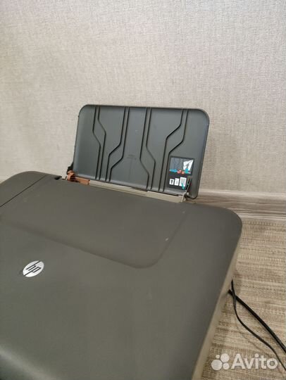 Принтер-сканер HP Deskjet 2050A