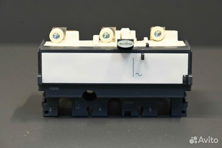 Schneider LV429036 TM25D Расцепитель, новый, 1 шт