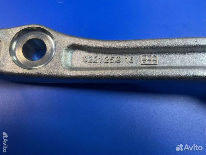 Рычаг передней подвески Mercedes A 221 330 77 07