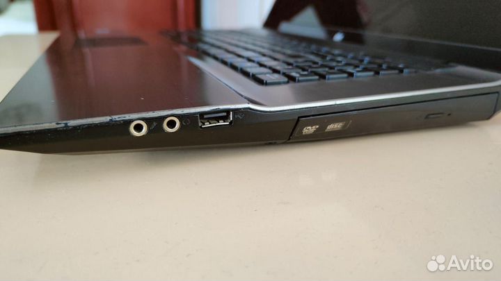 Ноутбук Intel core i3 17 дюймов DNS