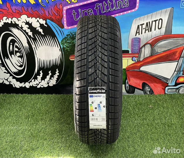 Goodyear UltraGrip Performance+ SUV 235/60 R17