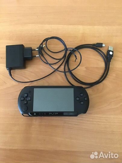 Sony PSP e1008 street