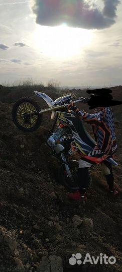 Wels crf 250
