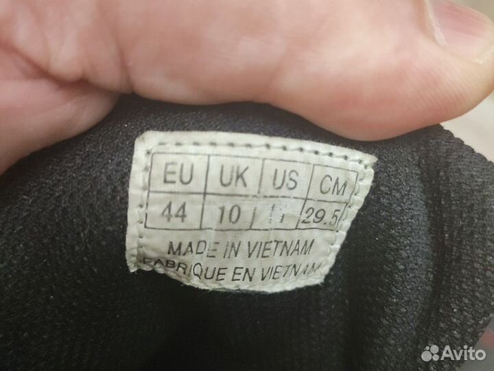 Кроссовки Levis 44 размер