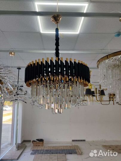 Люстра подвесная новая