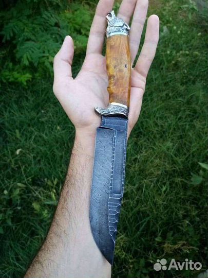 Нож из дамасской стали