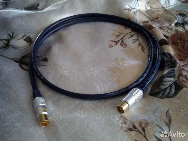 Кабель HiFi Luxmann Fully Shielded Hight Definitio