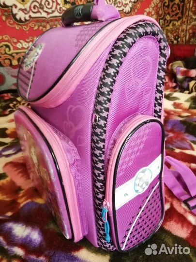 Рюкзак школьный