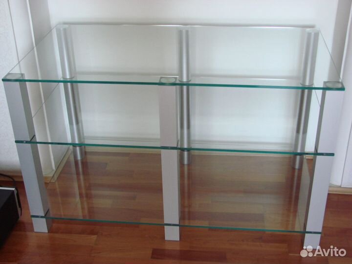 Стеклянная стойка для HI-END аппаратуры