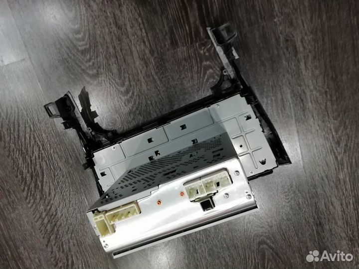 Штатное головное устройство тойота камри 50