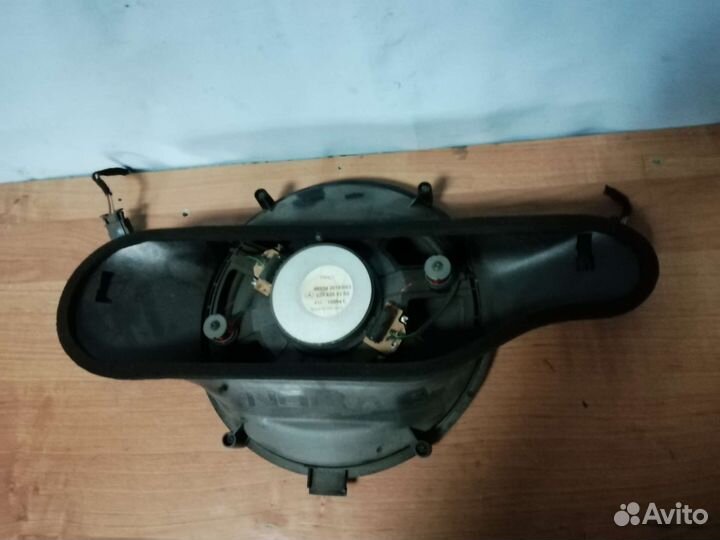 Сабвуфер Mercedes W 220 S Class