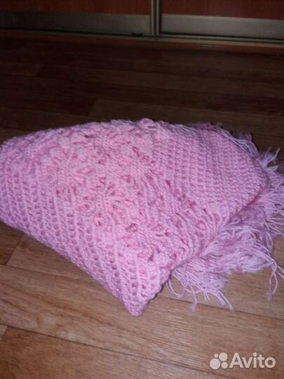 Шаль вязаная