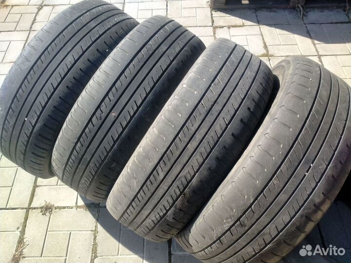 Triangle TR928 225/65 R17 102H