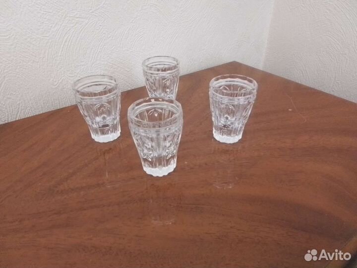 Хрустальные фужеры и стопки