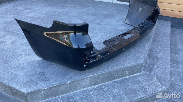 Бампер задний Toyota Land Cruiser 200