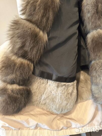 Парка с натуральным мехом 44