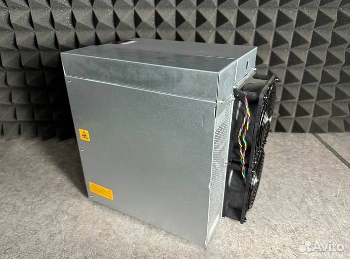 Асик Antminer L7 9300M