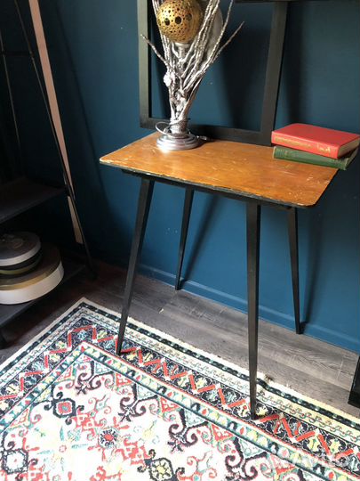 Винтажный столик