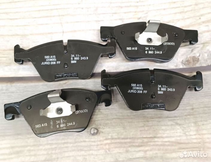 Тормозные передние колодки бмв F11 5 серия новые
