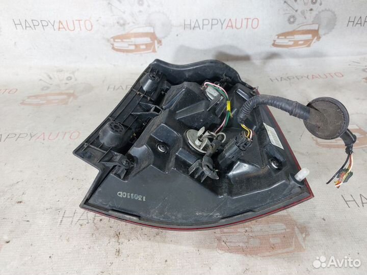 Фонарь задний левый Kia Sorento 2 XM рест