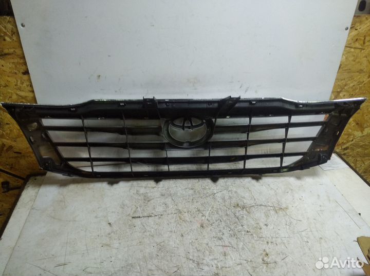 Решетка toyota hilux vigo 2011-2015