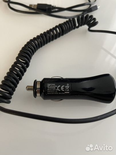 Автомобильная зарядка для телефона