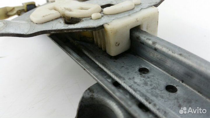 Стеклоподъемник передний правый Nissan Almera