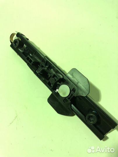 Механизм ремня безопасности Land Rover