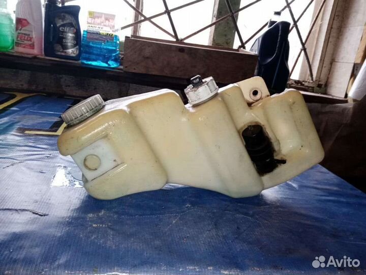 Бачок омывателя ваз 2110